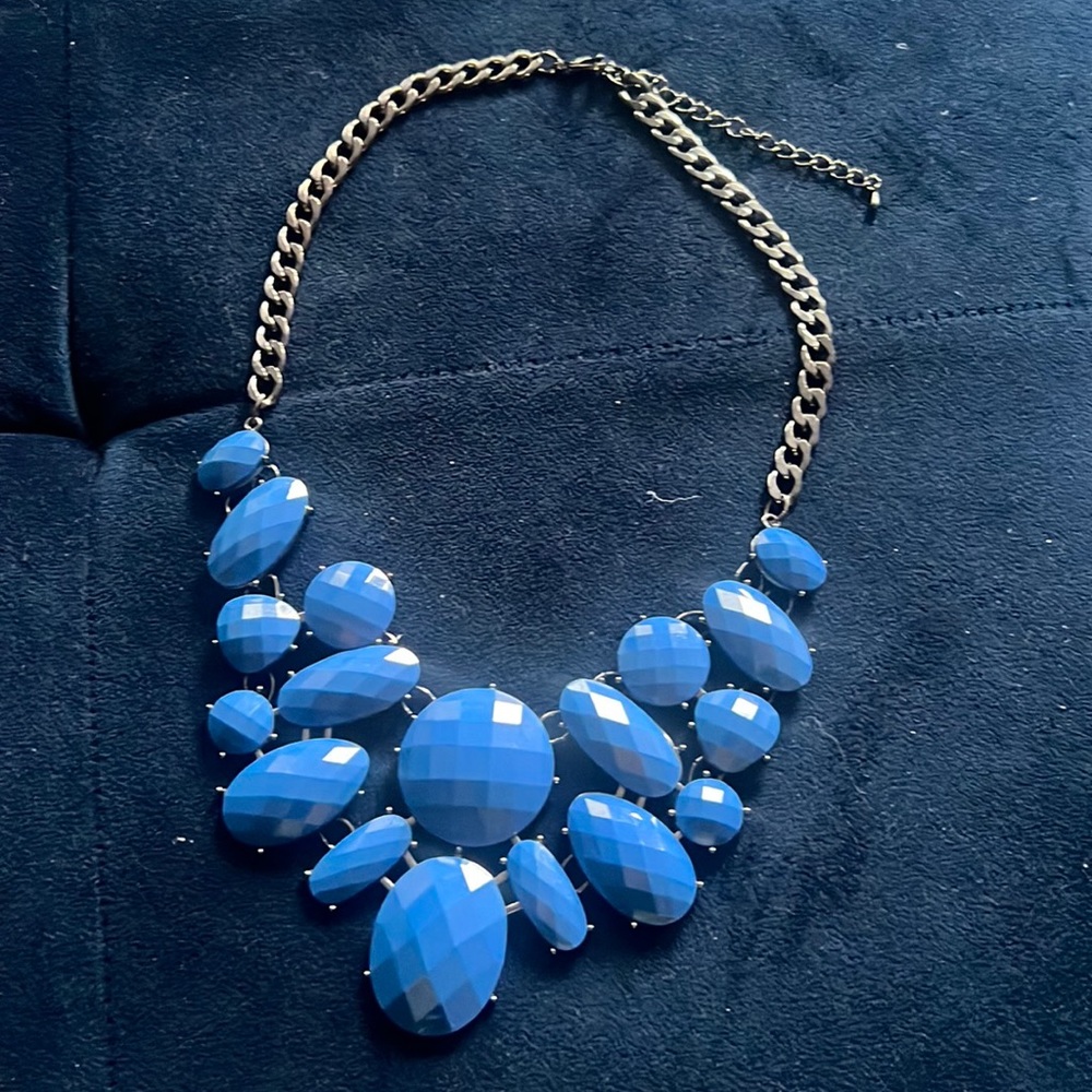 Statement necklace